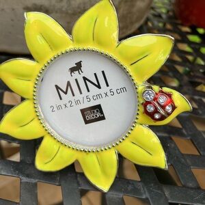 Tiny flower frame 🌻 3 inches tall with jewelled ladybug